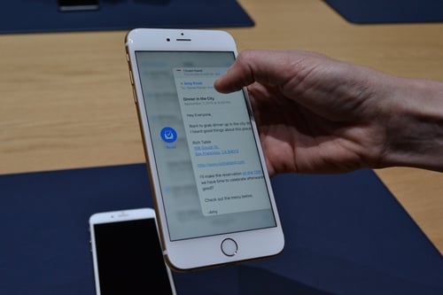 Bạn còn có thể dùng 3D Touch để xem trước email trong Mail hay liên kết trong tin nhắn…