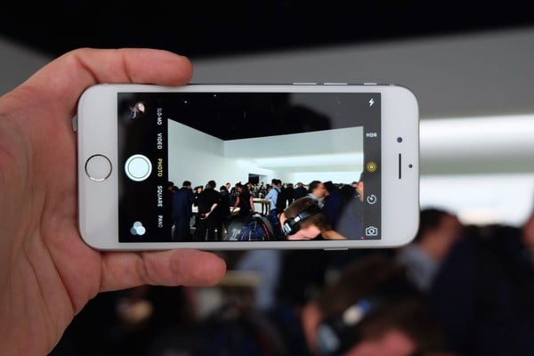 Chế độ điểm màu mới cho phép màu sắc chụp bằng iPhone 6S/6S Plus thêm đẹp mắt hơn.