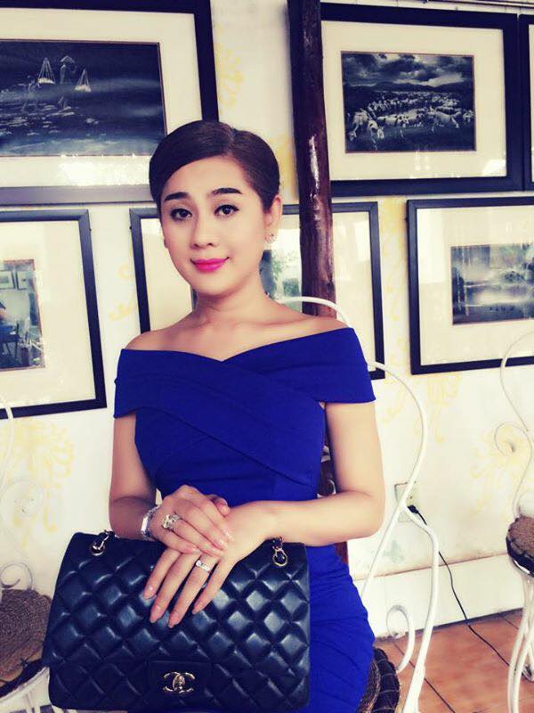 Lâm Chi Khanh hóa bà già U40.