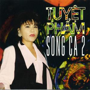 Màu trắng tinh khôi cho nàng công sở.