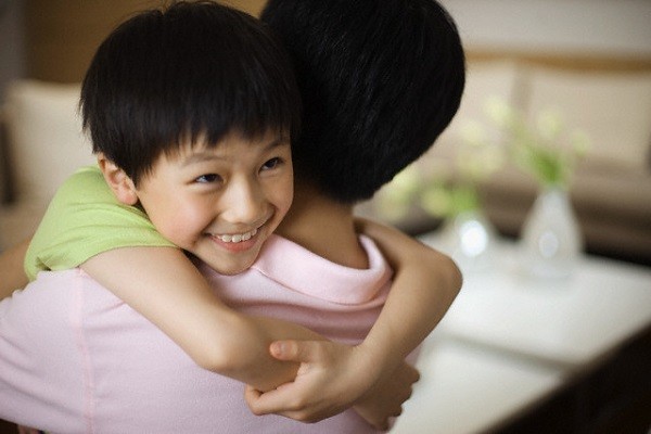 Chồng thú nhận có 'con rơi', xin vay tiền chữa bệnh
