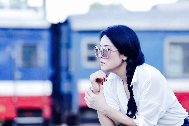 Thu Phương trầm ngâm sau khi học trò 'tố' phân biệt đối xử.