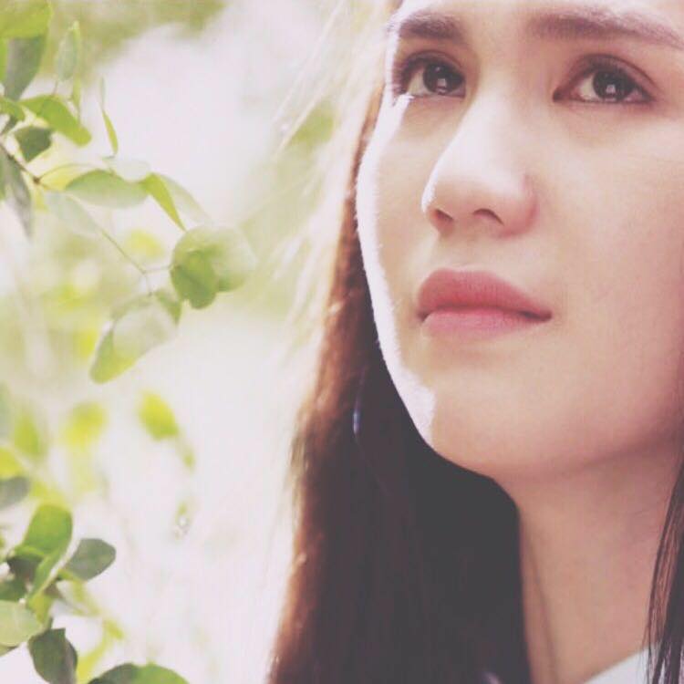 Ngọc Trinh khóc thảm thiết sau khi công khai bạn trai 7 năm.