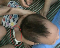 Trẻ mầm non bị 3 cô giáo trói tay chân, nhét khăn vào miệng