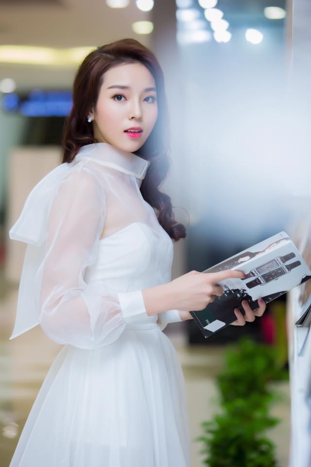 Hoa hậu Kỳ Duyên điệu đà, nữ tính trong hình ảnh mới.