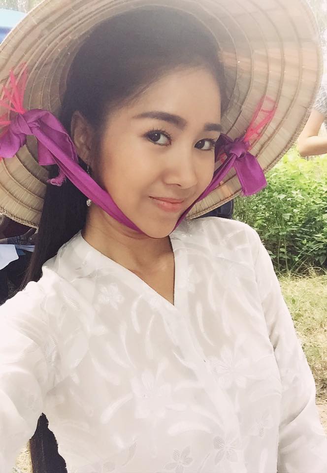 Lê Phương tiết lộ đang đợi người yêu 'Về bến Ninh Kiều thấy... Nàng đợi người yêu!'.