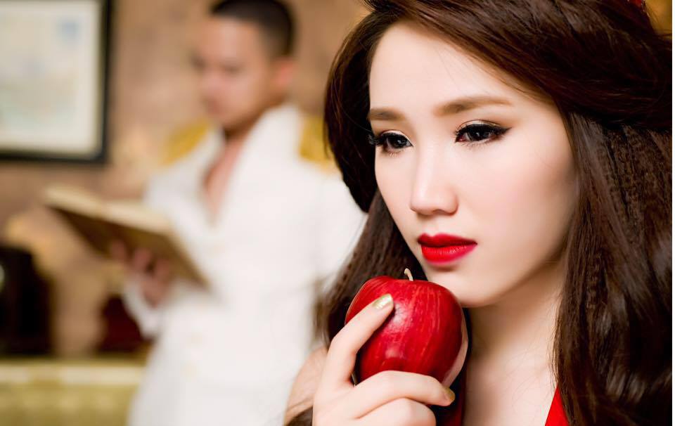 Bảo Thy trầm ngâm “...Chỉ đắng cay ở lại...”.