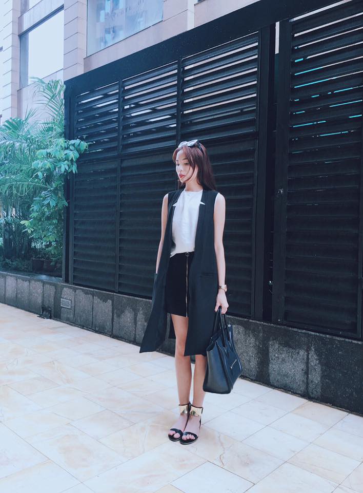 Hoa hậu Kỳ Duyên khoe body siêu chuẩn trong hình ảnh dạo phố ngày mới.