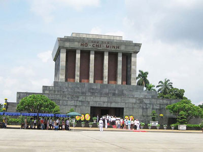 Lịch mở cửa lăng Bác Hồ tháng 11/2015