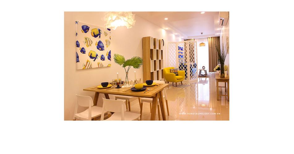 Bạn hãy sử dụng nước lạnh vỗ nhẹ lên mặt khoảng 2-3 phút, vừa giúp khuôn mặt sạch hơn, da mặt được hít thở không khí trong lành và đầu óc bạn cũng nhẹ nhõm hơn, tỉnh táo hơn nhiều đấy.