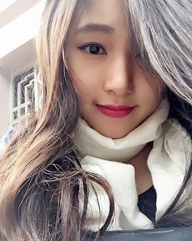 Mai Phương Thúy khoe ảnh selfile cực yêu và dễ thương.