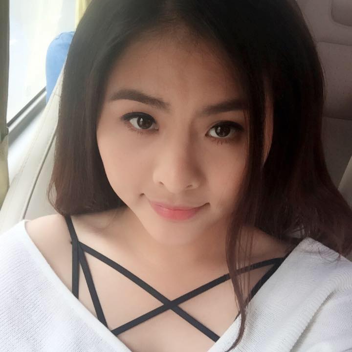 Vân Trang nhận được nhiều lời ngợi khen với gương mặt mộc dễ thương.