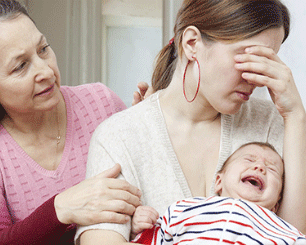 Cháu “tự kỷ” vì bà nghiện phim