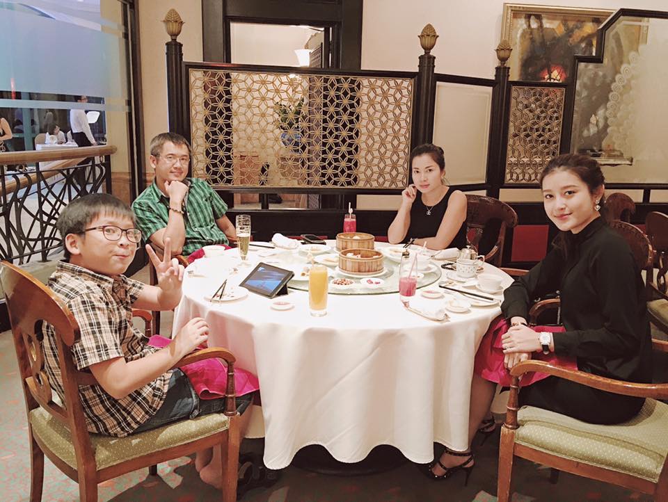 Á hậu Huyền My khoe ảnh 'Tối thứ 6 của Shbet111 slot, casino, thể thao, xổ số tôi' đầy hạnh phúc.