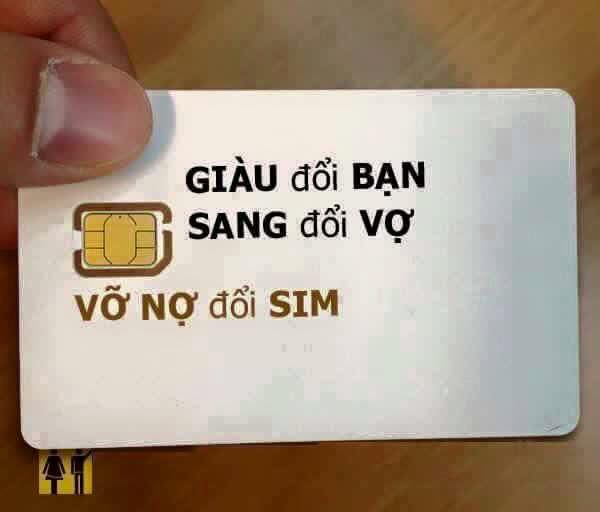 MC Kỳ Duyên đang trốn nợ 'Lâu quá không lên Facebook thăm các bạn. Lý do? Đang trốn nợ...hehehe!'.