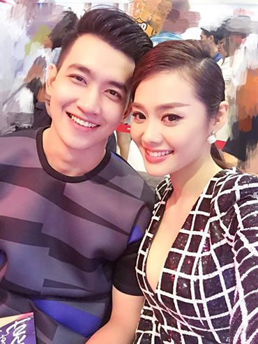 Linh Chi sexy hội ngộ chàng Mario trong 'Tình người duyên ma'.