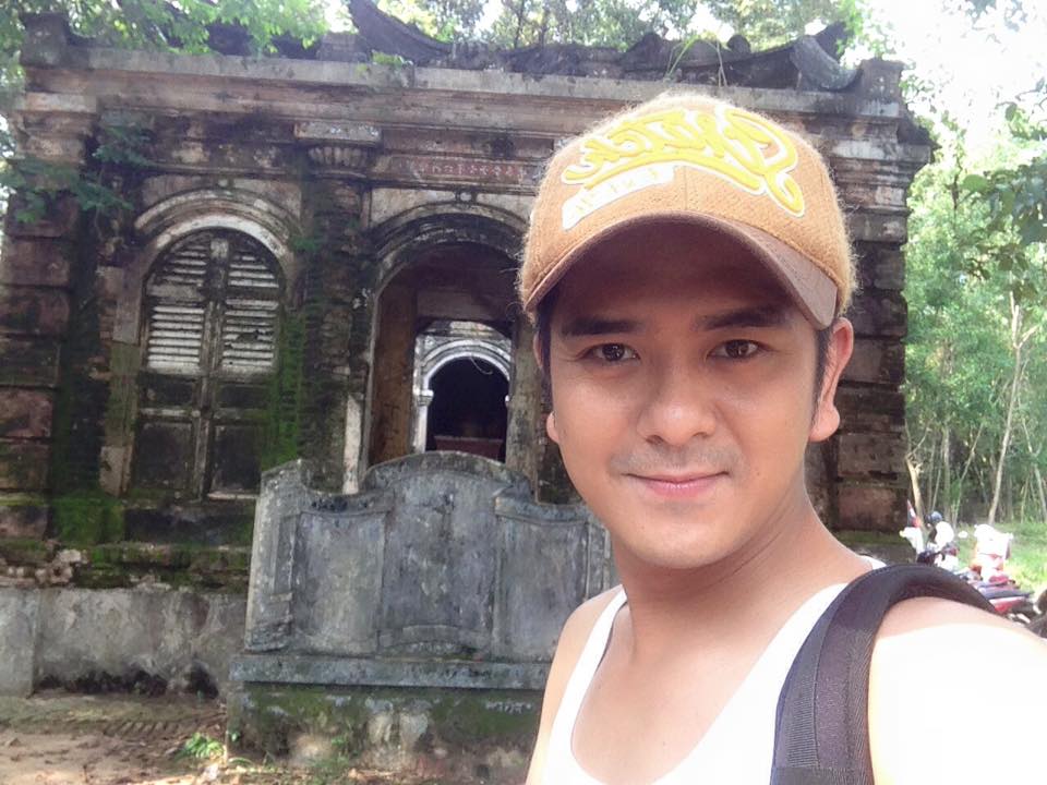 Hùng Thuận: 'Mã Ông Lân,Bình Dương có từ thời Nguyễn. Đây là bối cảnh 21 năm trước Thầy Giáo Bảy làm Ông Đạo bị Tây bắn - phim 'Đất Phương Nam'. Ai còn nhớ tập mấy của Phim không?'.