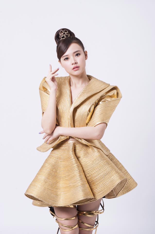 Midu lột xác hoàn toàn trong hình ảnh mới sau chuyện buồn tình cảm với thiếu gia Phan Thành.