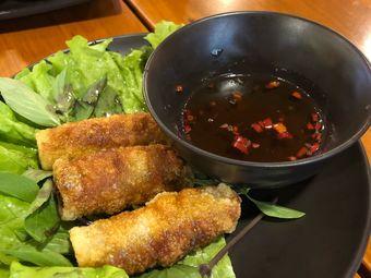 Nhờ thân hình nóng bỏng cô thu hút gần 2 triệu fan trên mạng xã hội.
