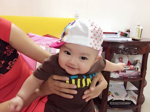 Phan Hiển bất ngờ khoe con trai bé bỏng kèm biệt danh mới 'Hotboy Kubi'.