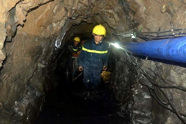 Sập lò than ở Hoà Bình: Đã tìm thấy hai thợ mỏ bị kẹt