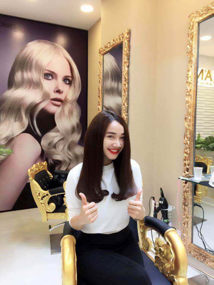 Nhã Phương thích thú khoe tóc đẹp sau khi gửi clip ngỏ lời yêu Trường Giang.