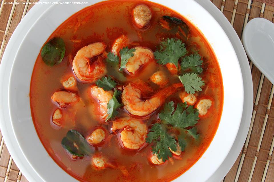 Cách nấu canh tôm chua Thái Lan ngon ngất ngây