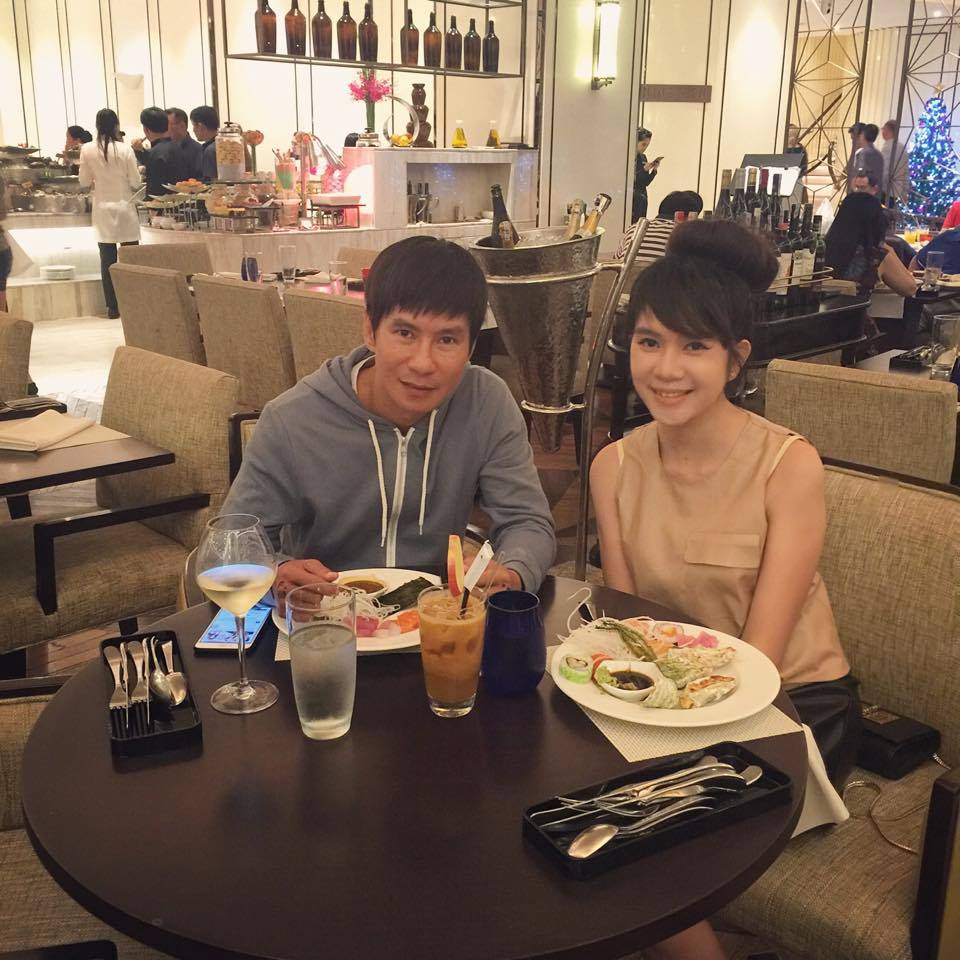 Minh Hà - bà xã Lý Hải bày tỏ: \'Dẫn ông xã đi tẩm bổ, nay ốm nhom ốm nhách rồi nè\'.