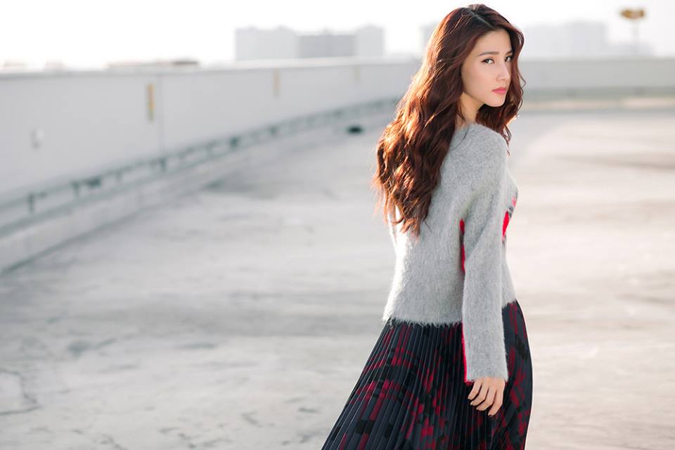 Diễm My thừa nhận: \'Tháng 12 là tháng của sự sum vầy và gắn kết. Cả nhà dù có bận mấy cũng đừng quên sắp xếp công việc, về quê thăm Shbet111 slot, casino, thể thao, xổ số và đưa ba mẹ đi chơi những dịp lễ cuối năm nhé\'.