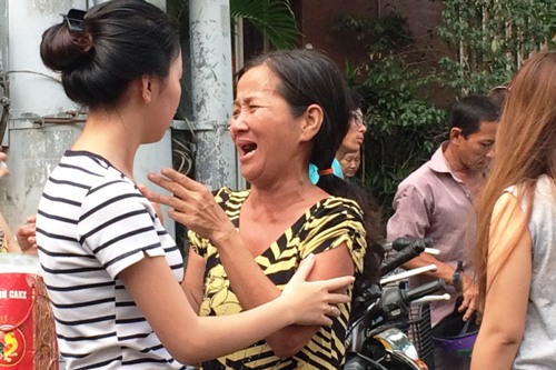 Nước mắt xóm nghèo Cầu Ông Lãnh sau đám cháy kinh hoàng