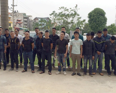 Bắt giữ 30 côn đồ trèo tường, truy sát chủ nhà