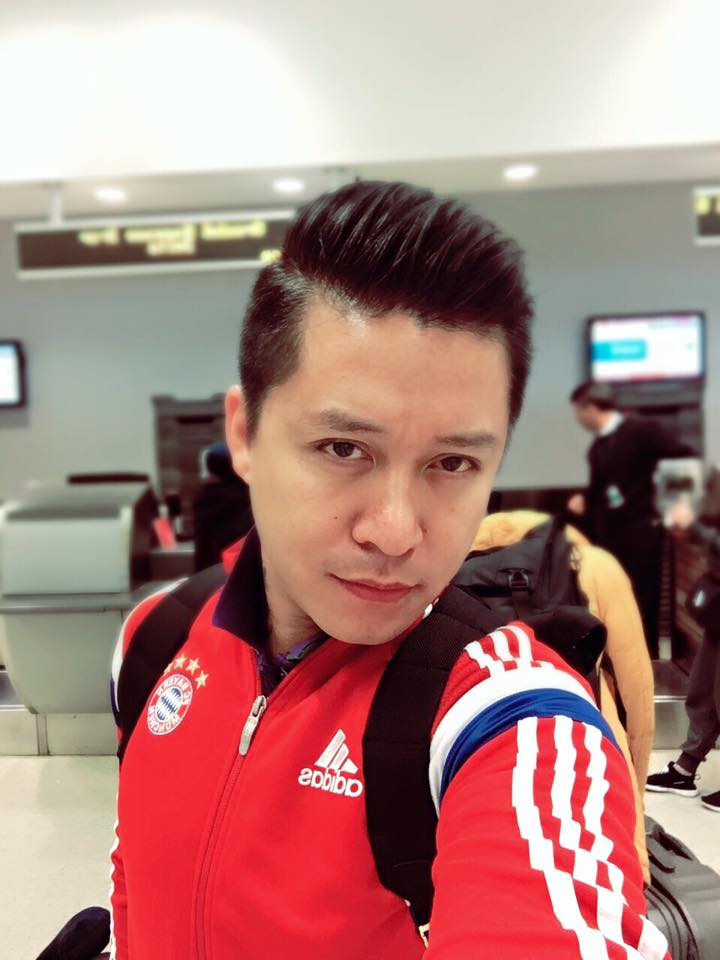 Tuấn Hưng: \'Tại sao lại có chuyện taxi đi nhầm sân bay hả trời.... Bây giờ cả bọn hoảng loạn, hoang mang vì trễ chuyến về Việt Nam. Có lẽ số bọn này phải đợi mình về cùng roài... \'.
