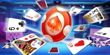 Lan Khuê tỏa sáng trên sân khấu với với đầm xòe bồng bềnh ánh kim như những vì sao