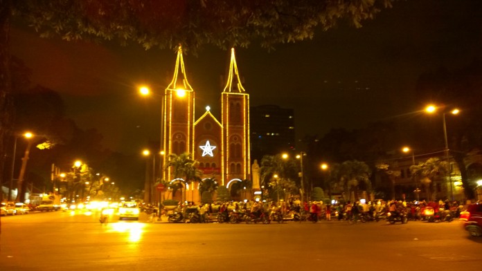 Đi chơi noel ở đâu TP.HCM?