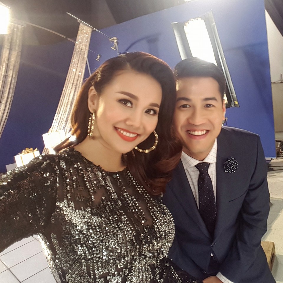 Thanh Hằng xinh tươi, selfile cùng em chồng Tăng Thanh Hà.