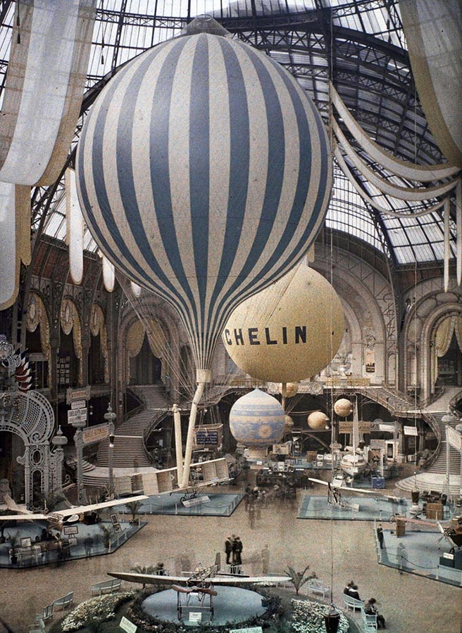 Tức giận vô cùng, ông quyết định thuê 4 nhiếp ảnh gia và cử họ đi vòng quanh thế giới và chụp hình màu.