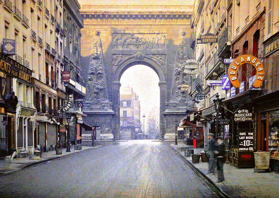 Ghi lại những danh lam thắng cảnh nổi tiếng như Tháp Eiffel hay Cối xay gió đỏ (Moulin Rouge).