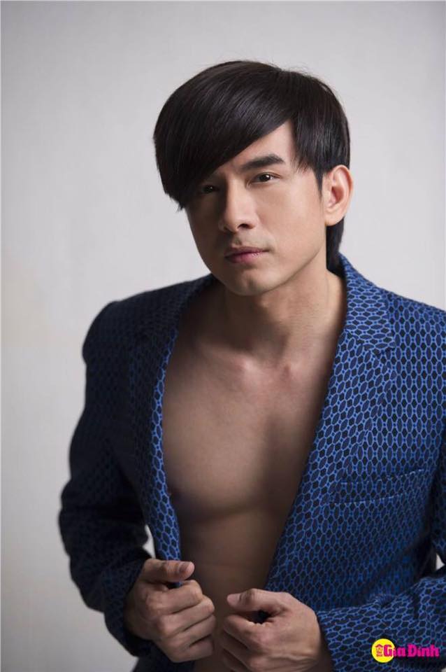 Ca sỹ Đan Trường khoe ảnh bán nude.
