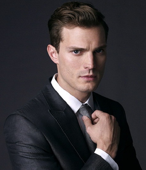 1. Jamie Dornan: Chàng tỉ phú đẹp trai của “50 sắc thái” là người đứng đầu bảng xếp hạng theo bình chọn của Glamour. Gương mặt đẹp trai kiểu cổ điển, thông minh, nhiều ẩn ý và thân hình đẹp như tượng cùng phong cách thời trang không có chỗ chê... chính là những lý do để chàng đứng đầu danh sách này.