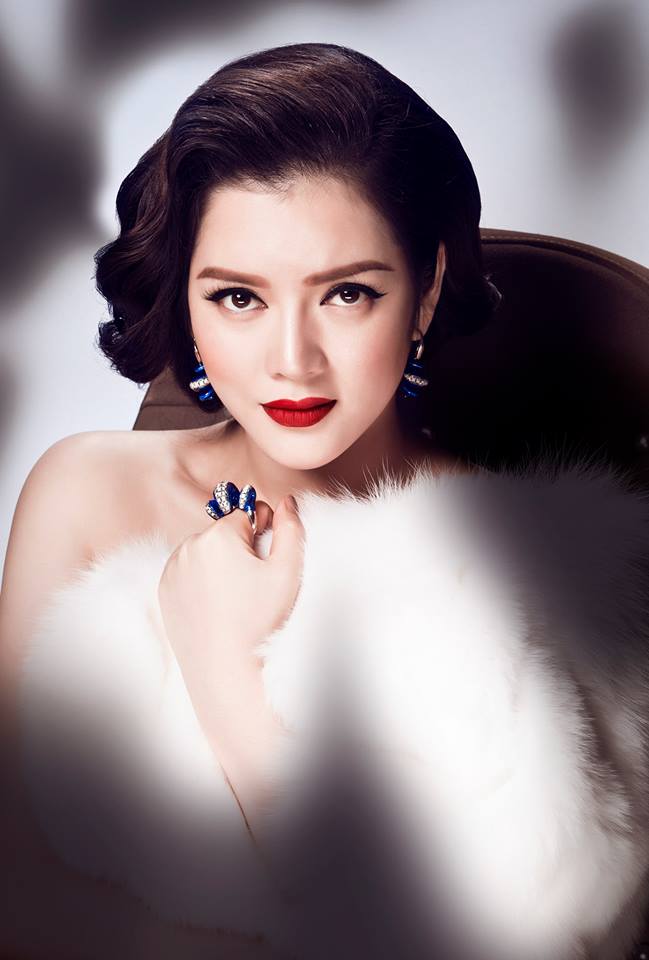 Lý Nhã Kỳ đẹp kiêu sa, sang chảnh và rất quý phái trong hình ảnh mới.