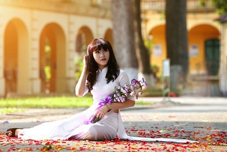 20 kiểu tạo dáng cho con gái xinh lung linh khi chụp hình