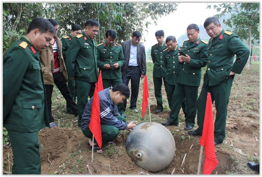 Xuất hiện người muốn mua vật thể lạ hình cầu với giá 100 triệu