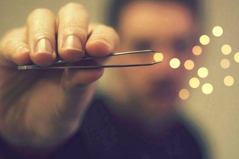 Bây giờ người ta có thể dùng kẹp gắp từng “viên” ánh sáng ư?