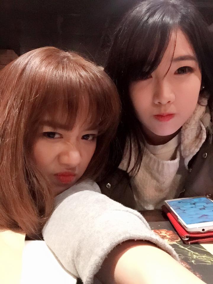 Hari Won siêu \'nhắng nhít\' khi đi chơi cùng bạn tại Hàn sau khi chia tay mối tình 9 năm với rapper Tiến Đạt.