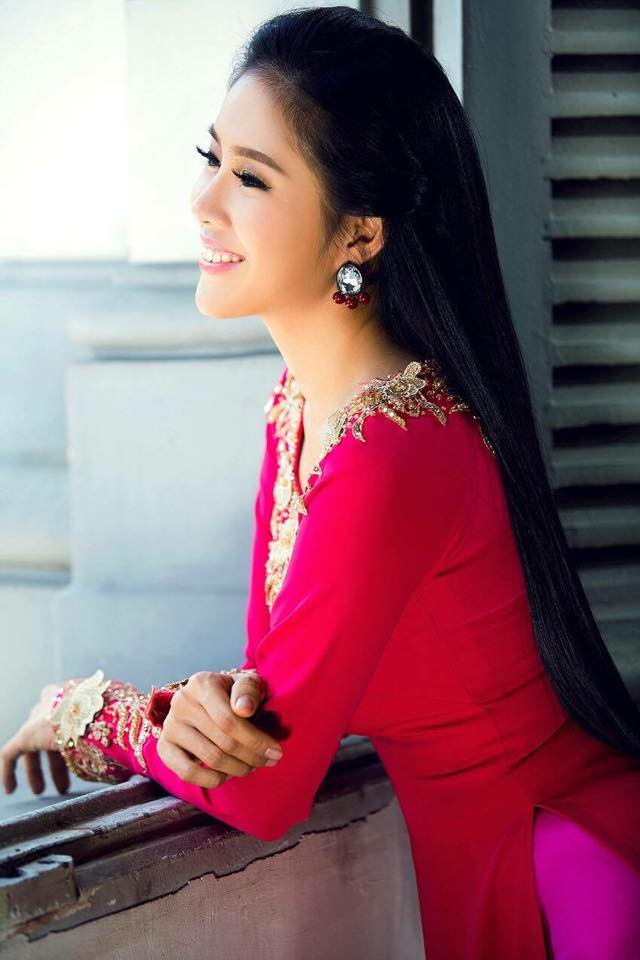 Người đẹp Lê Phương \'Không có sao đâu! Cứ bình tĩnh sống!!\'.