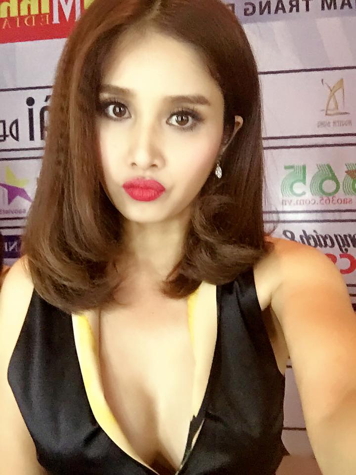 Thảo Trang- vợ cũ Phan Thanh Bình \'Lâu lắm rùi mới trở lại catwalk...!! \'.