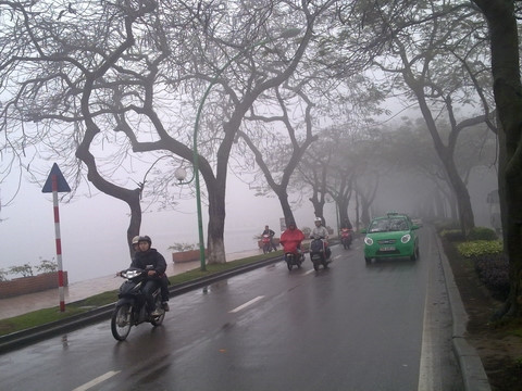 Dự báo thời tiết đêm 13 ngày 14/2: Hà Nội ngày có mưa vài nơi