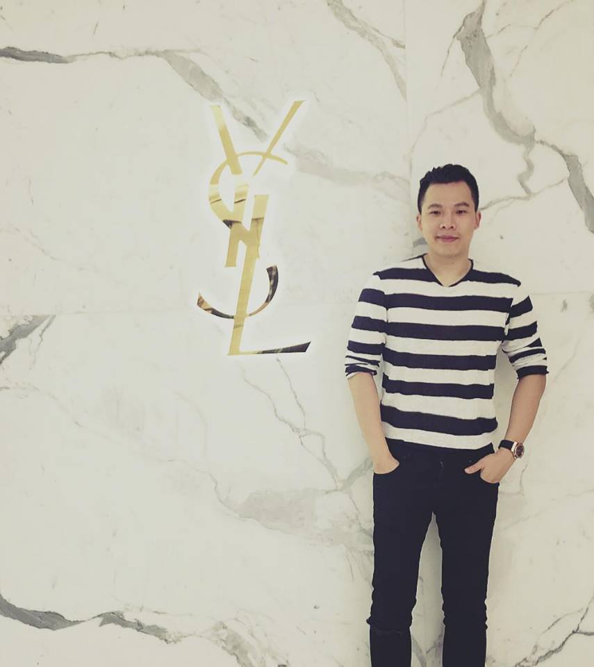 \'Ông bầu\' Khắc Tiệp \'Sự từng trải của gã đẹp trai dại khờ. Cứ yêu đi dù rằng mình ngu si\'.