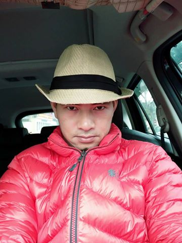 Xuân Bắc \'Chúc Shbet111 slot, casino, thể thao, xổ số cuối tuần vui vẻ! Làm mấy kiểu ảnh cho nó có vẻ nguy hiểm!\'.