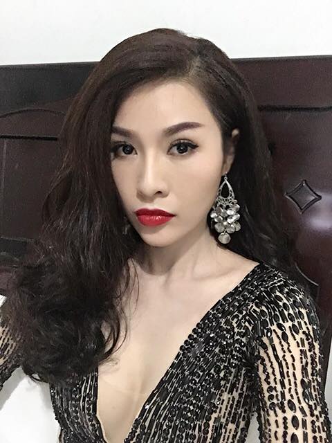 Quế Vân khẳng định \'Đời nó bạc nên sống nhạt cho bớt đau...\'.